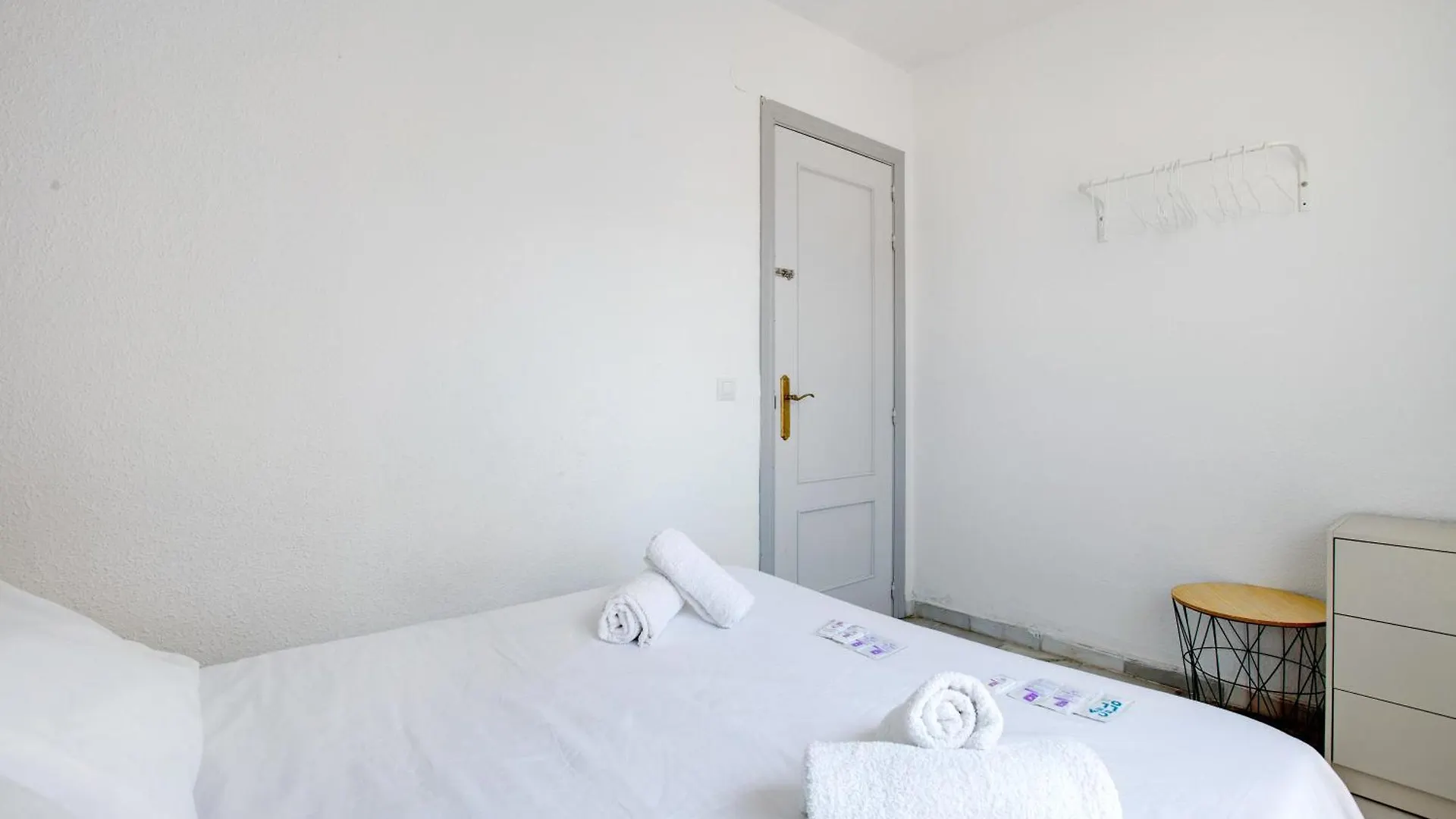 Heroes De Sostoa 56 Malaga Apartment