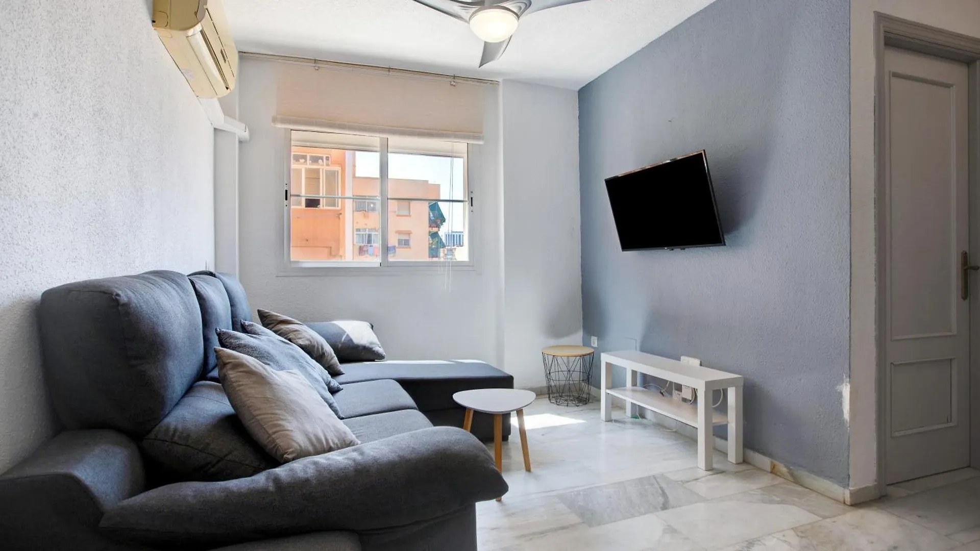 Apartment Heroes De Sostoa 56 Malaga Spain