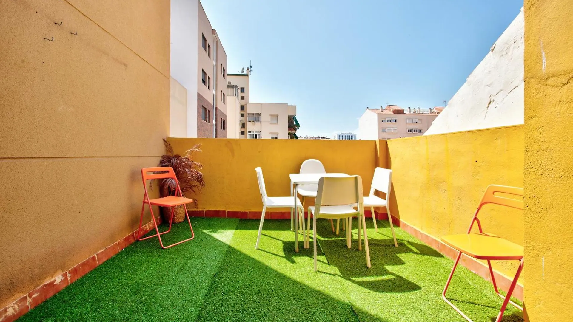 Heroes De Sostoa 56 Malaga Apartment